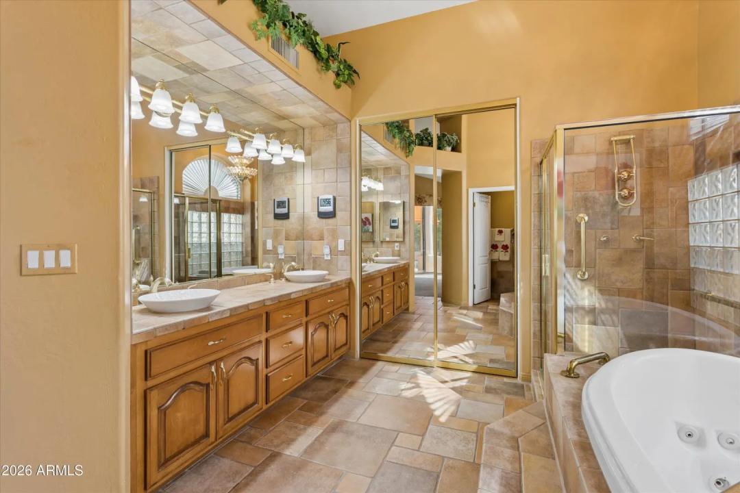 Real Estate Picture 25