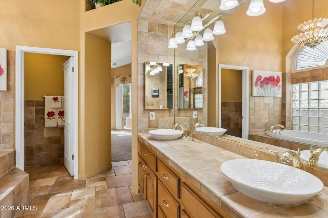 Real Estate Picture 28
