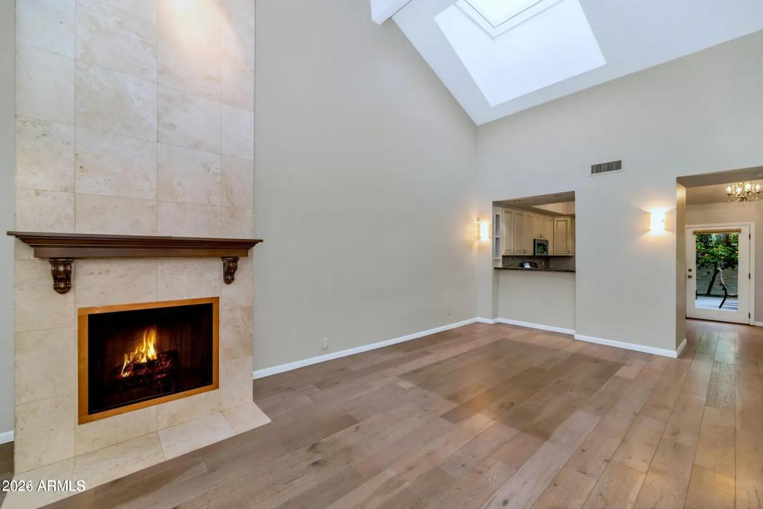 Real Estate Picture 3