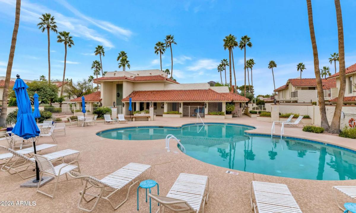 Real Estate Picture 21