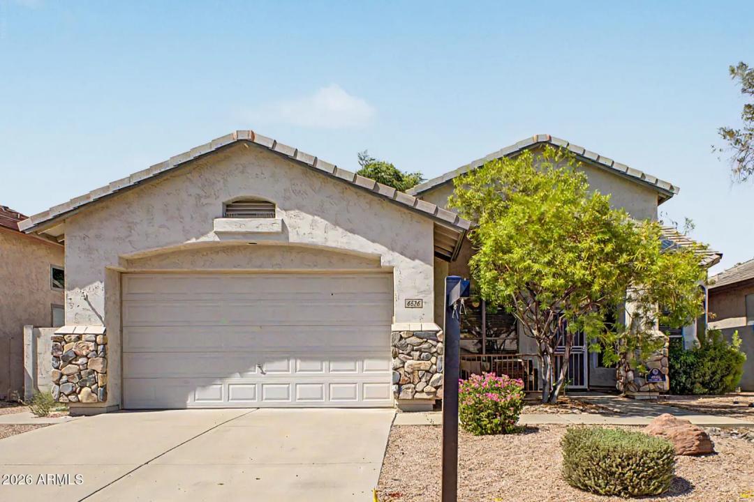 Real Estate Picture 3