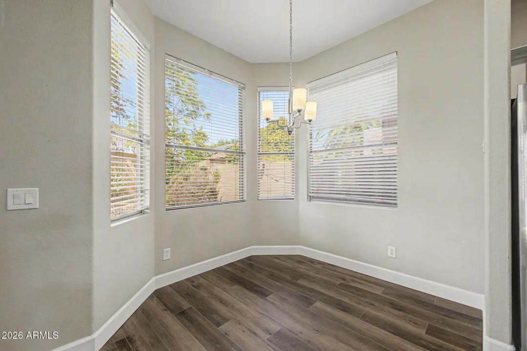 Real Estate Picture 13