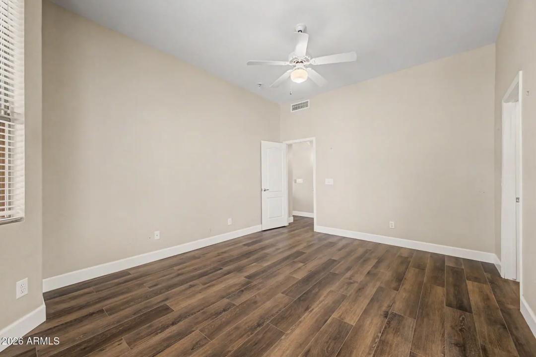 Real Estate Picture 20