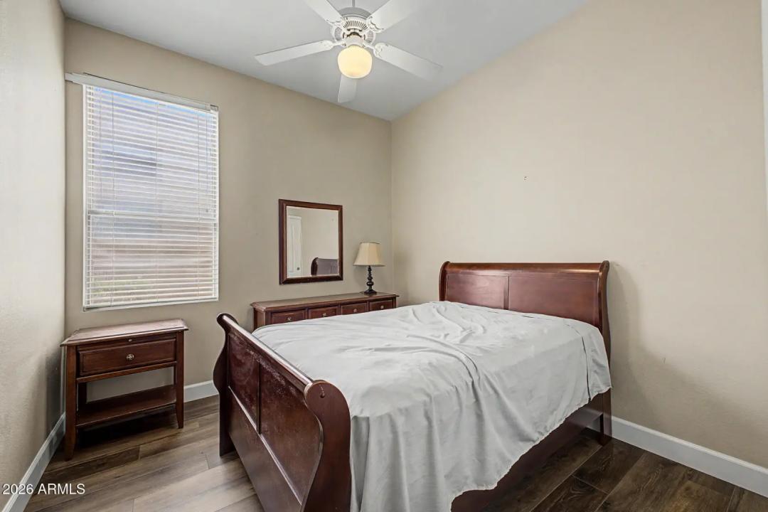 Real Estate Picture 27