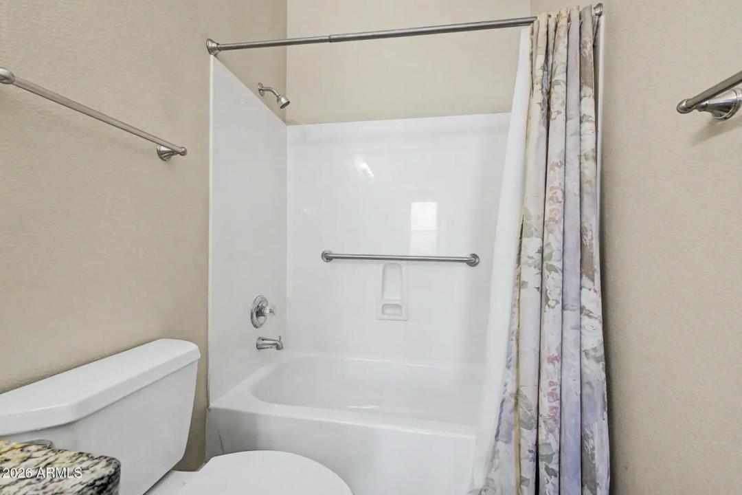 Real Estate Picture 29