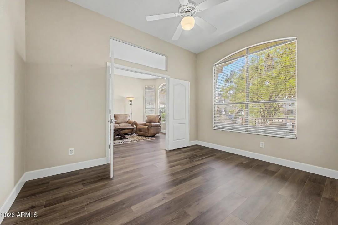 Real Estate Picture 30