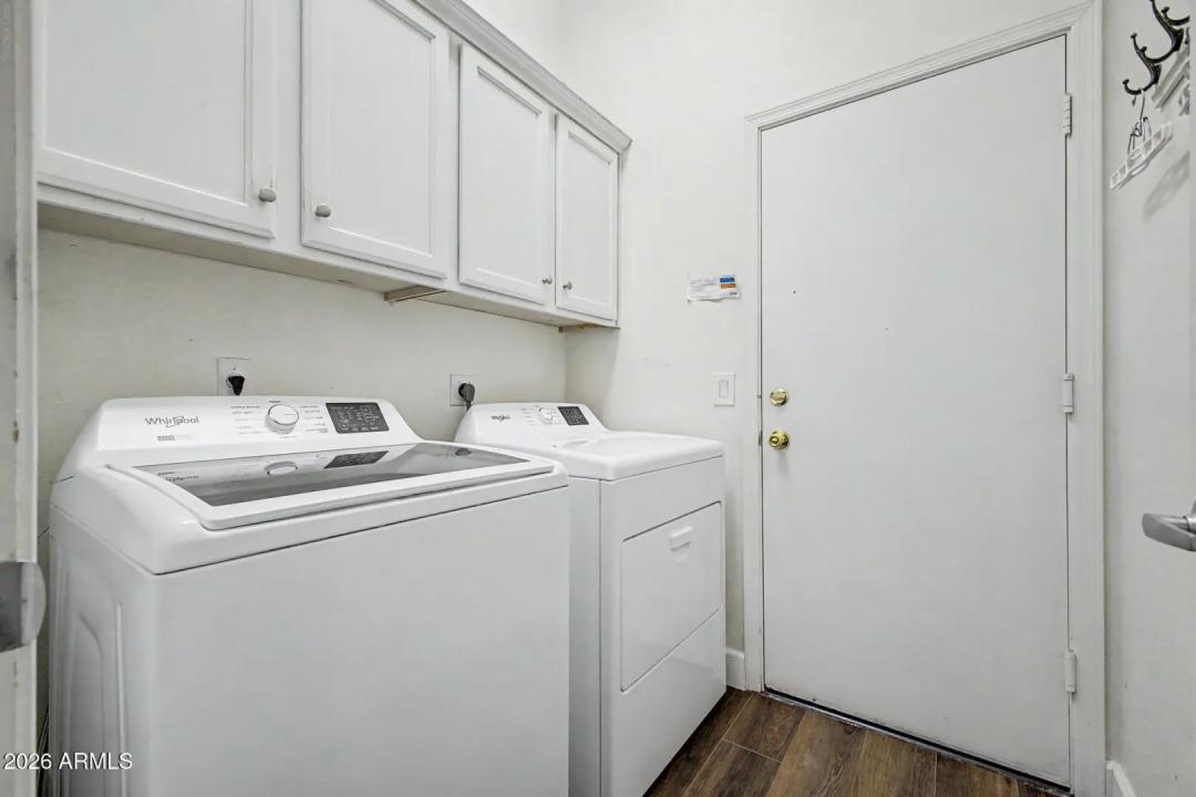 Real Estate Picture 32