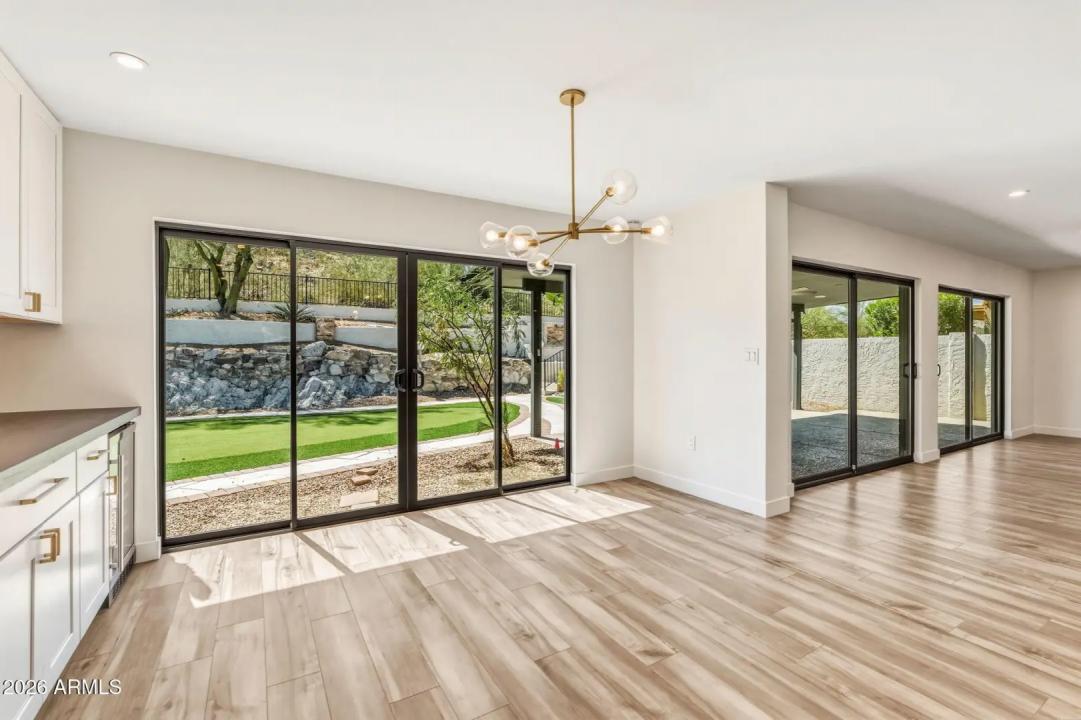 Real Estate Picture 16