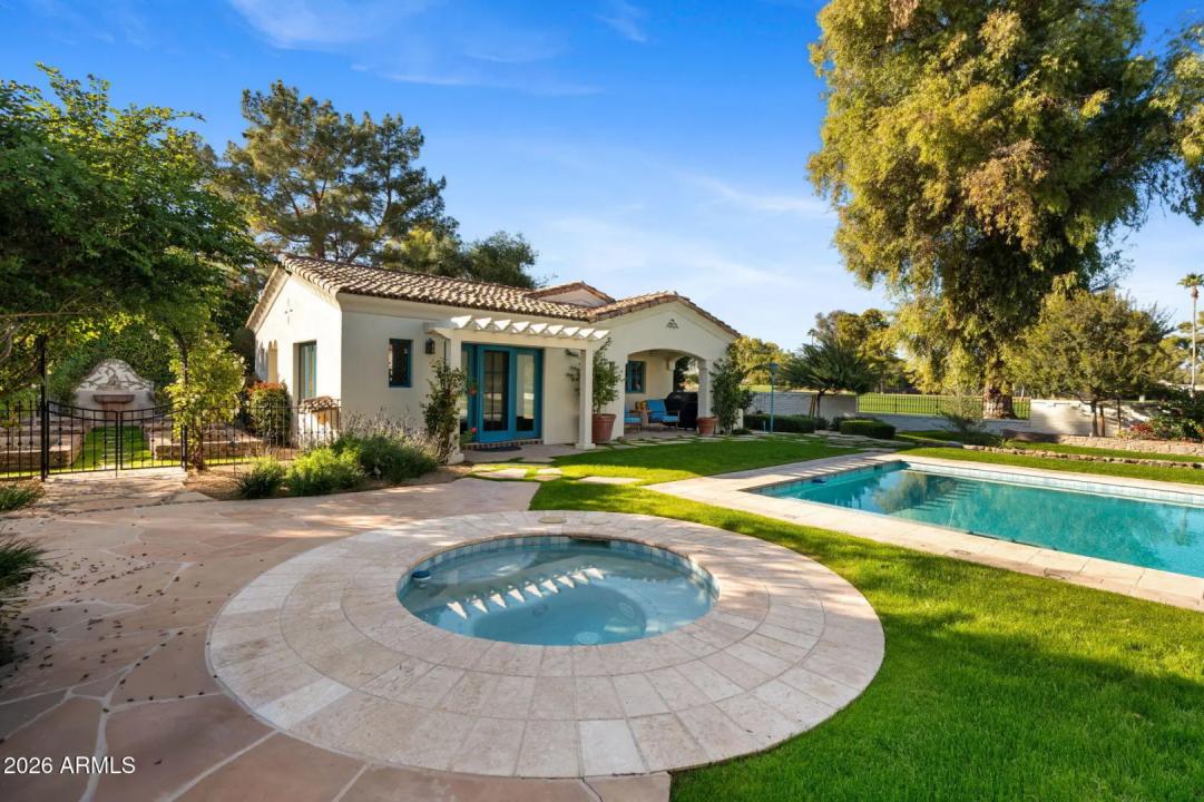 Real Estate Picture 29