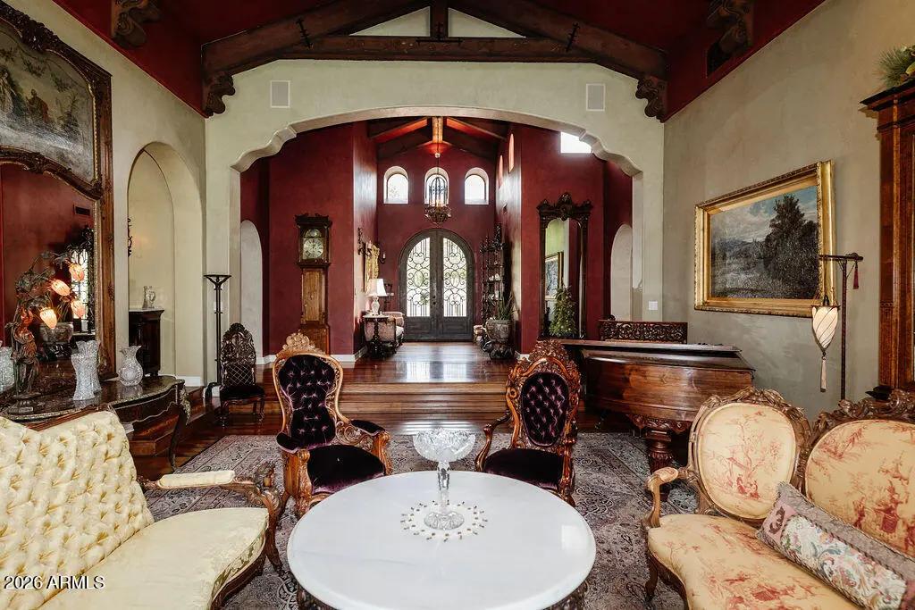 Real Estate Picture 12