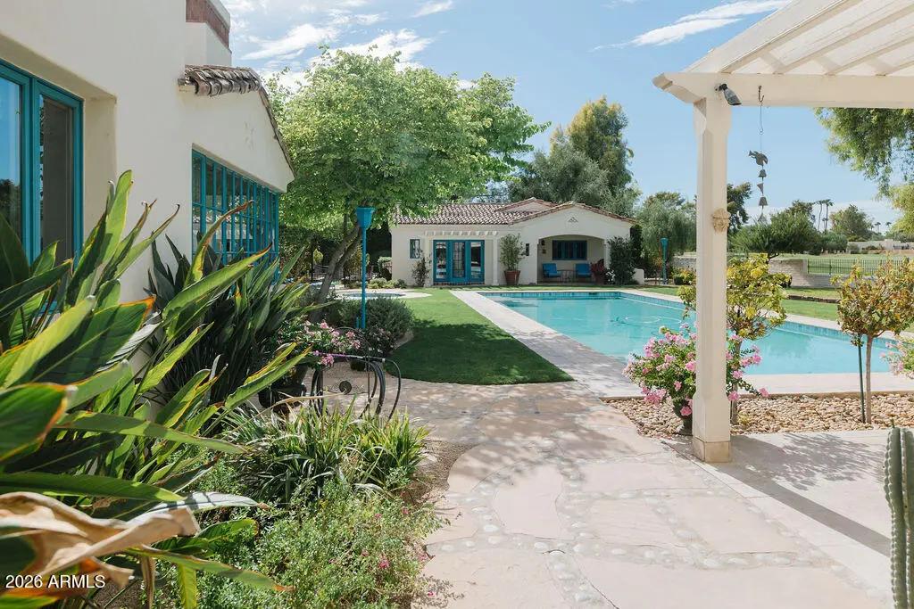Real Estate Picture 38