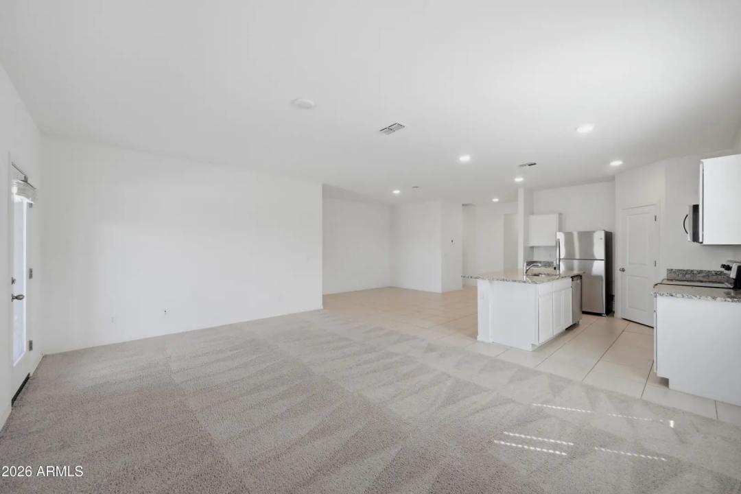 Real Estate Picture 7