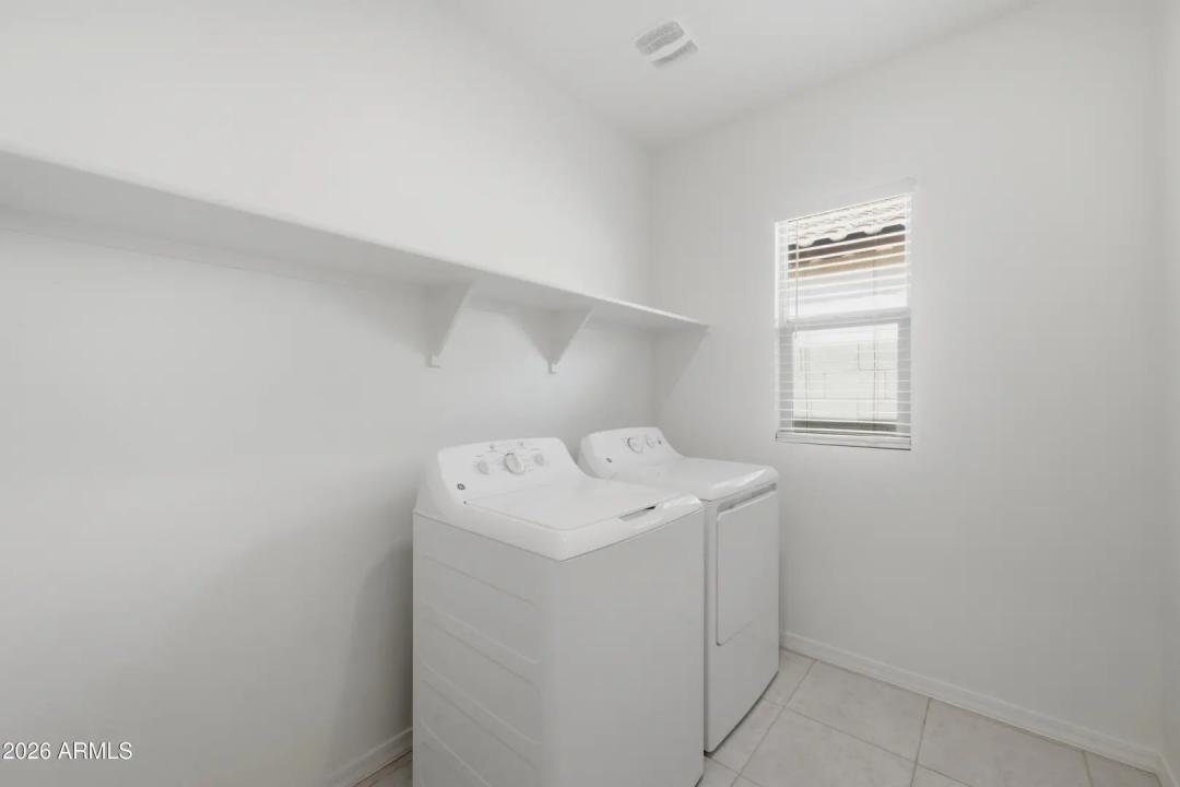 Real Estate Picture 21