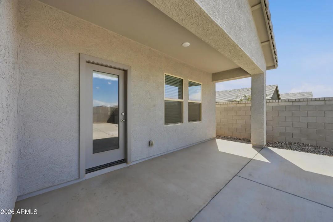 Real Estate Picture 23