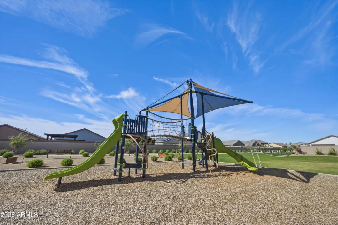 Real Estate Picture 29