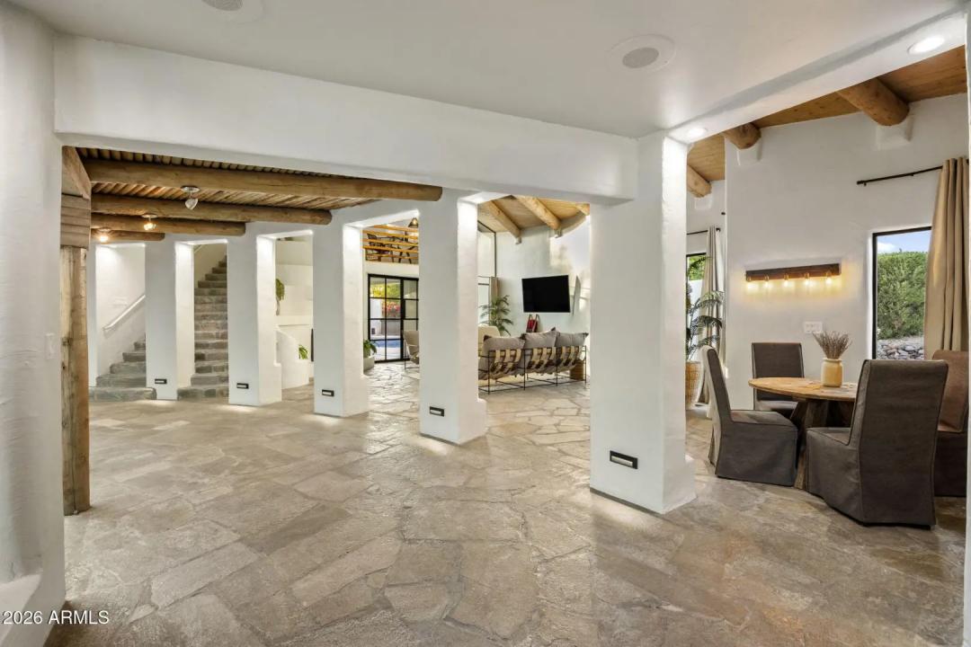 Real Estate Picture 15