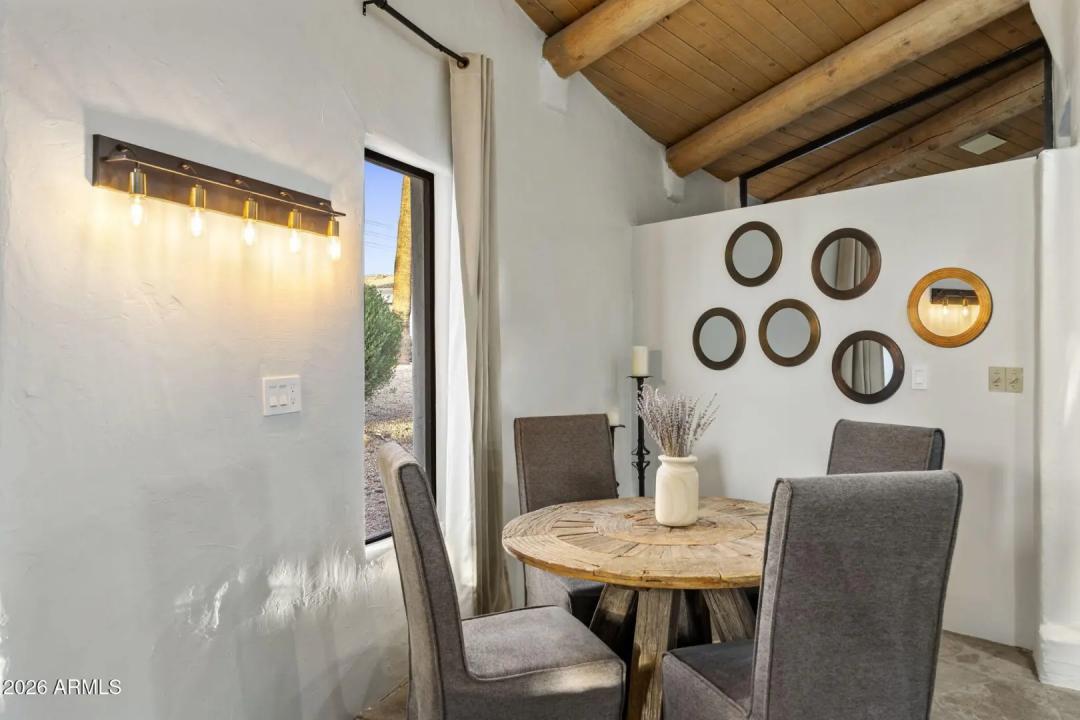 Real Estate Picture 17