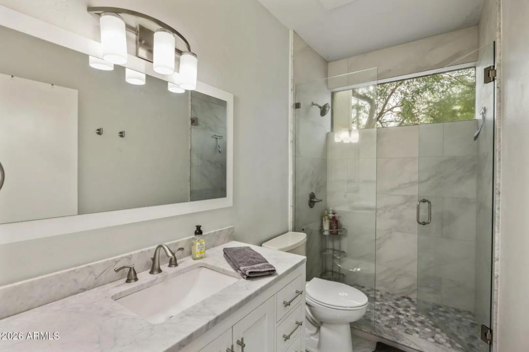 Real Estate Picture 26
