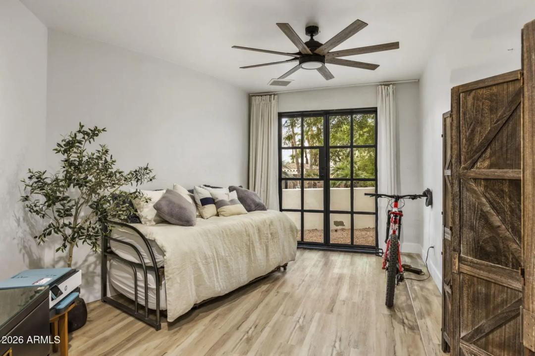 Real Estate Picture 27