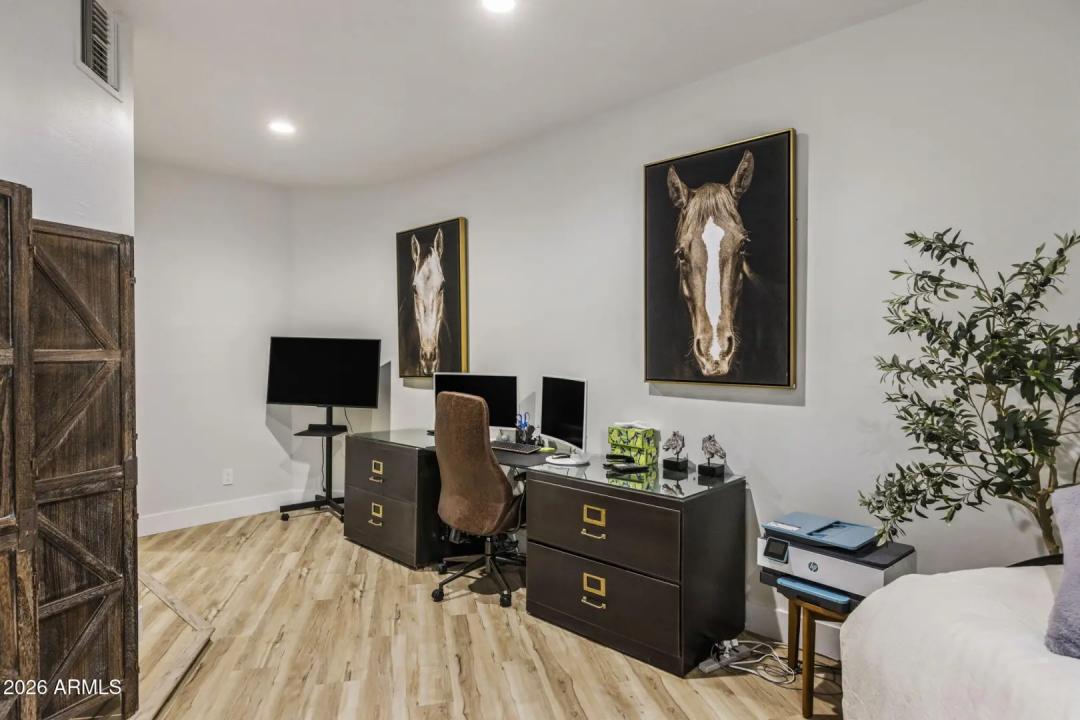 Real Estate Picture 28
