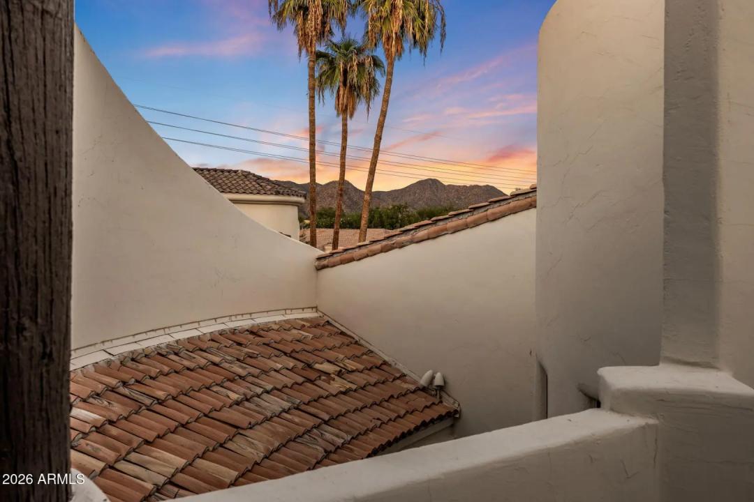 Real Estate Picture 37