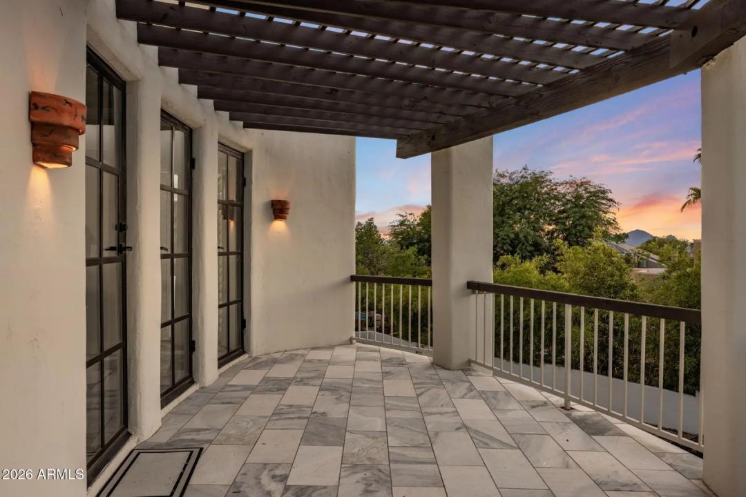 Real Estate Picture 40