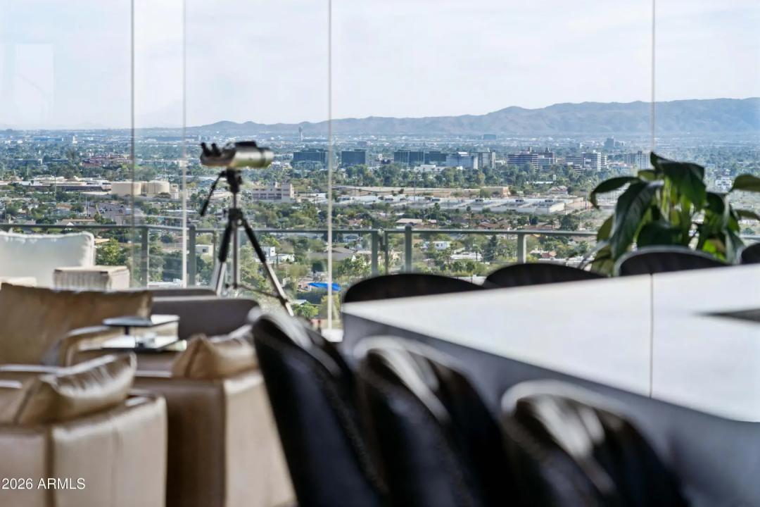 Real Estate Picture 13