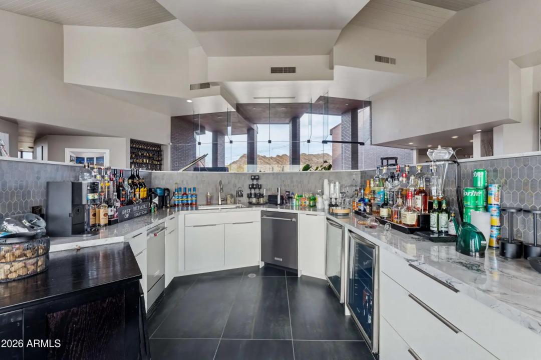 Real Estate Picture 25