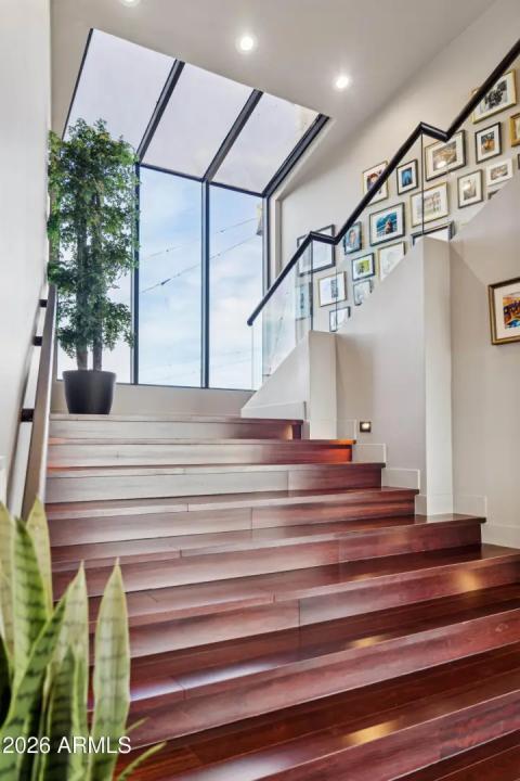 Real Estate Picture 29