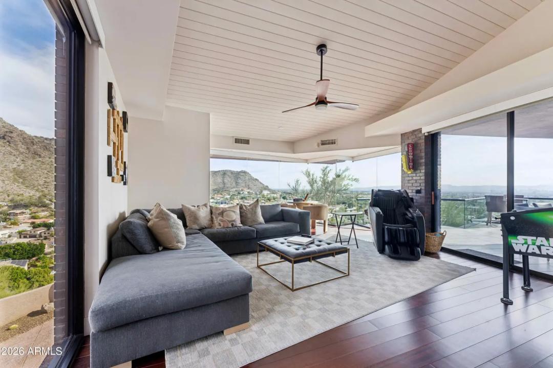 Real Estate Picture 30