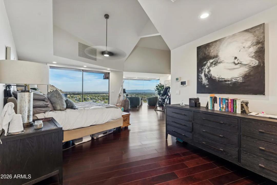 Real Estate Picture 33