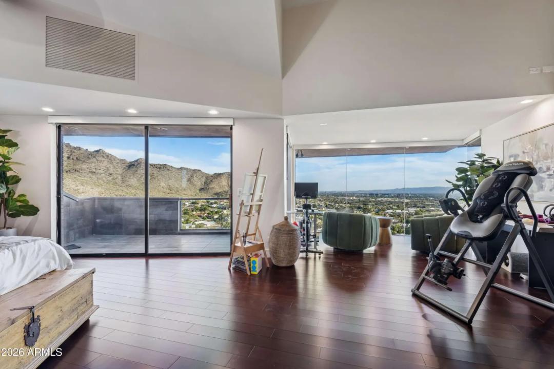 Real Estate Picture 34