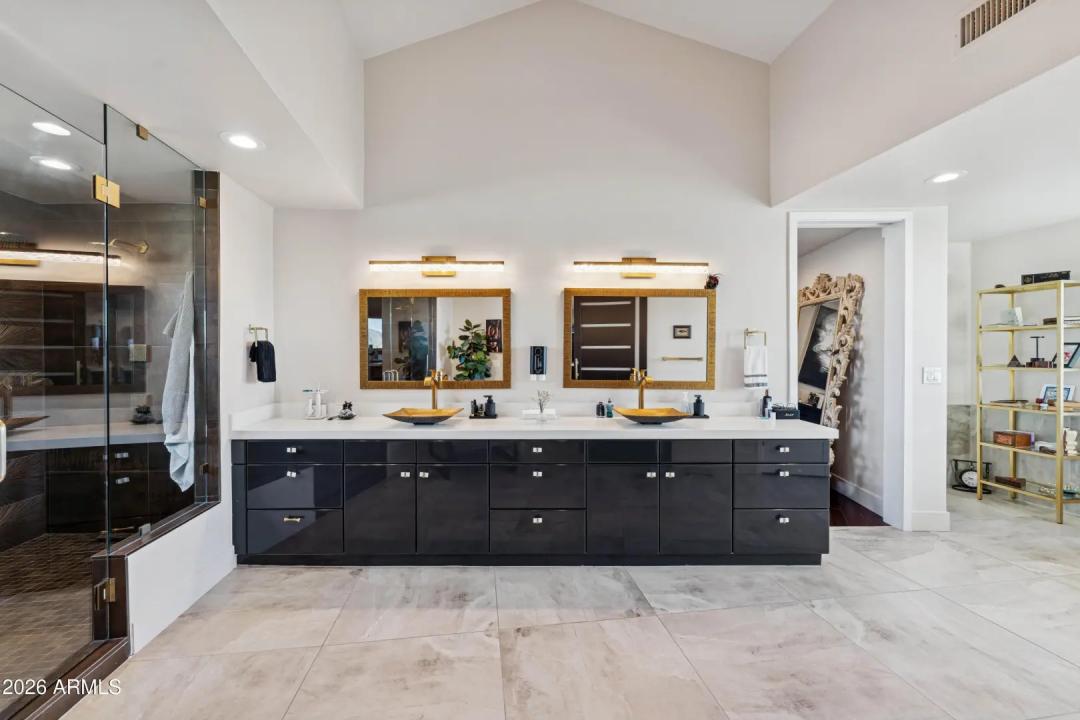 Real Estate Picture 35