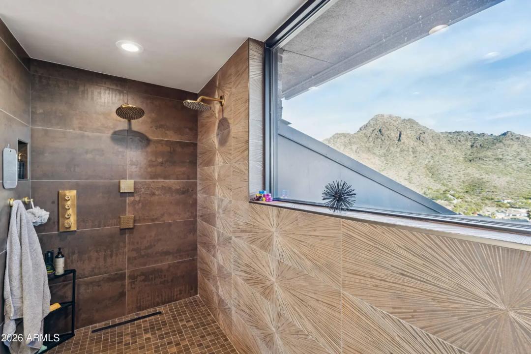 Real Estate Picture 38