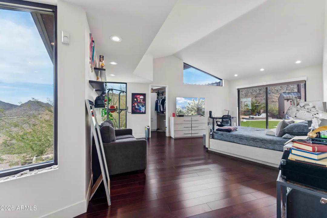 Real Estate Picture 41
