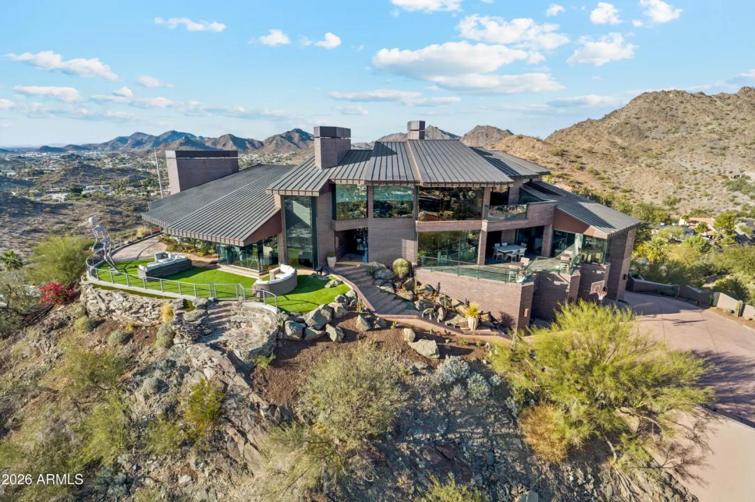 Real Estate Picture 60