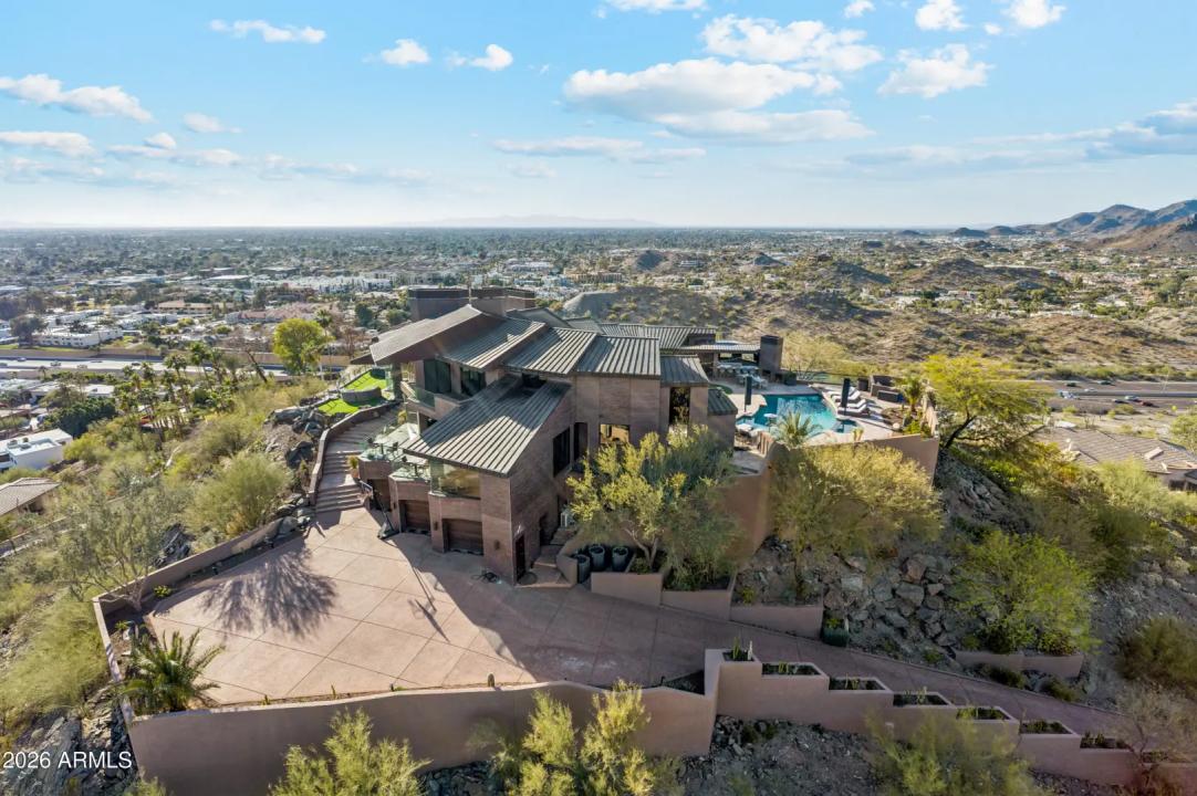 Real Estate Picture 64