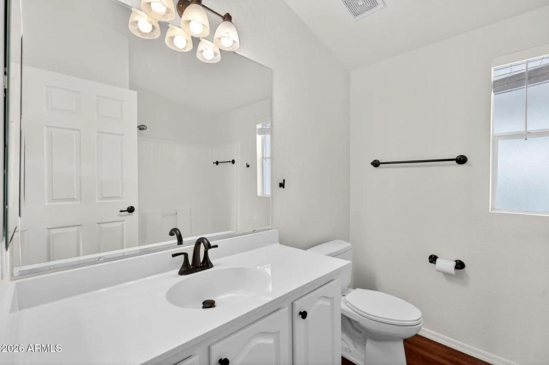 Real Estate Picture 13