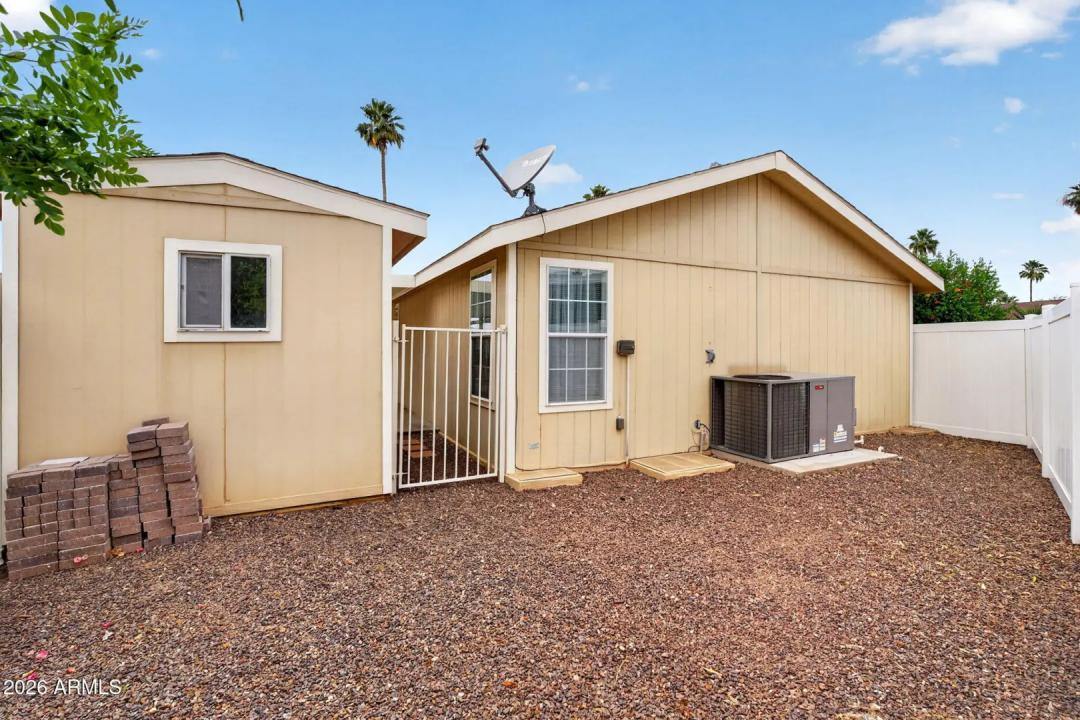 Real Estate Picture 16