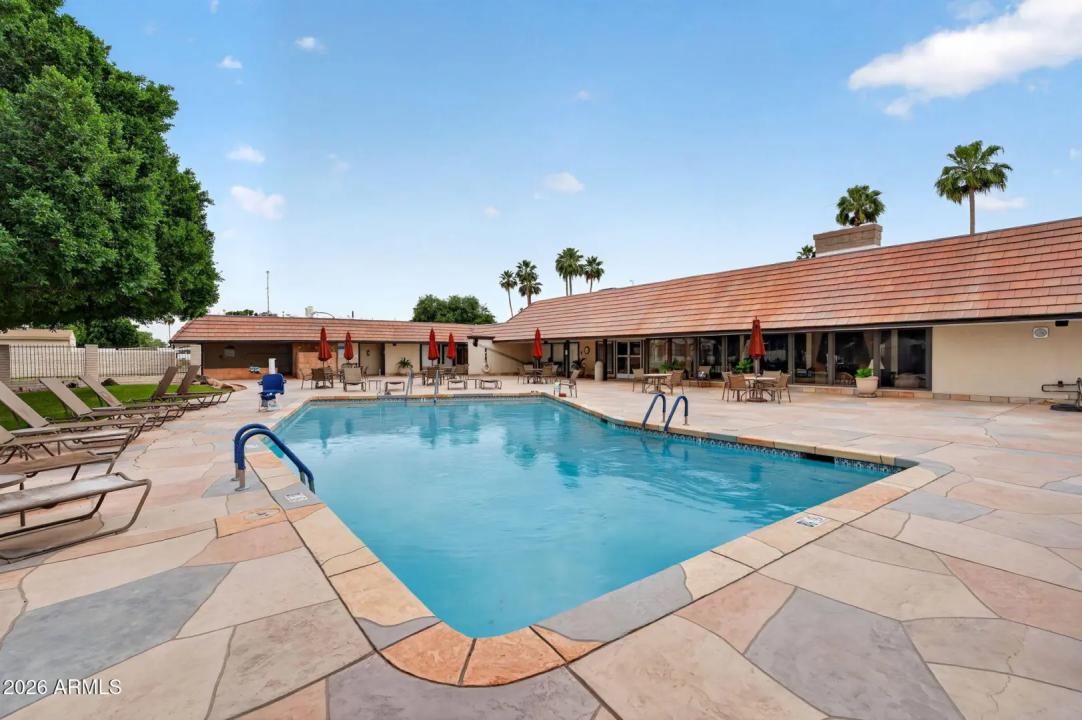 Real Estate Picture 17