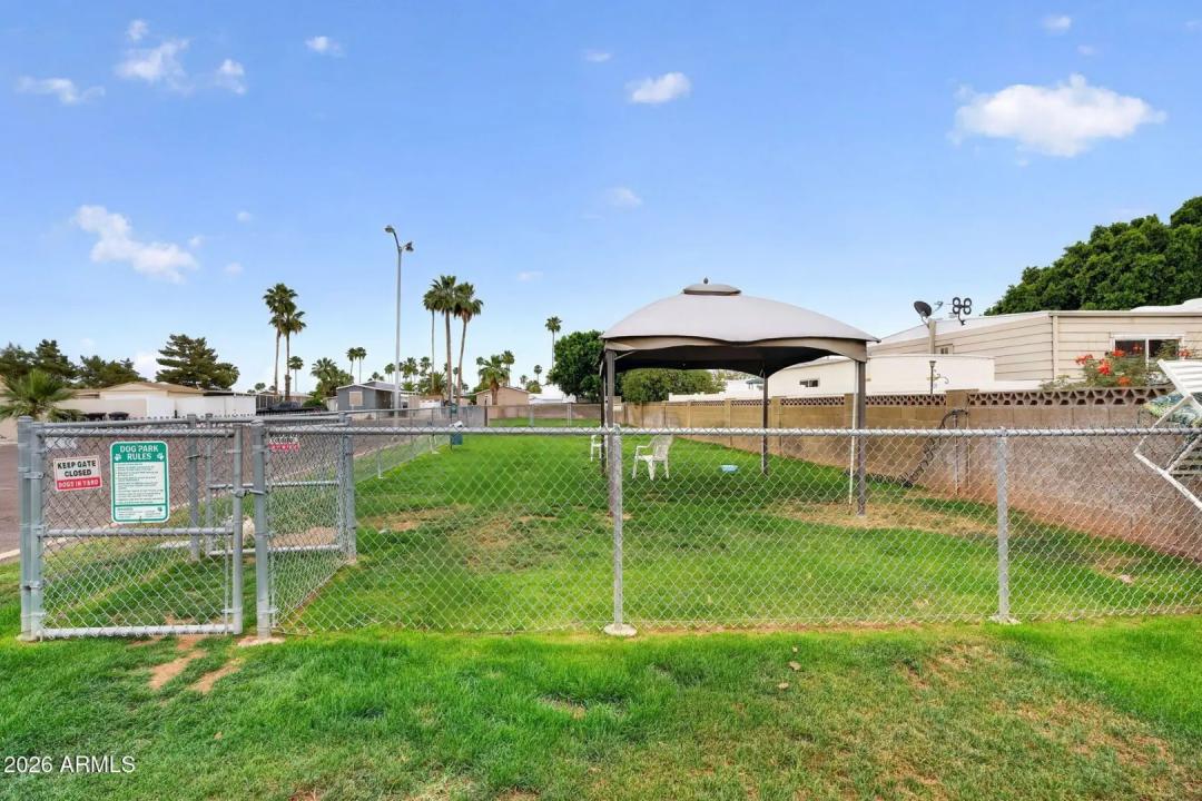 Real Estate Picture 18