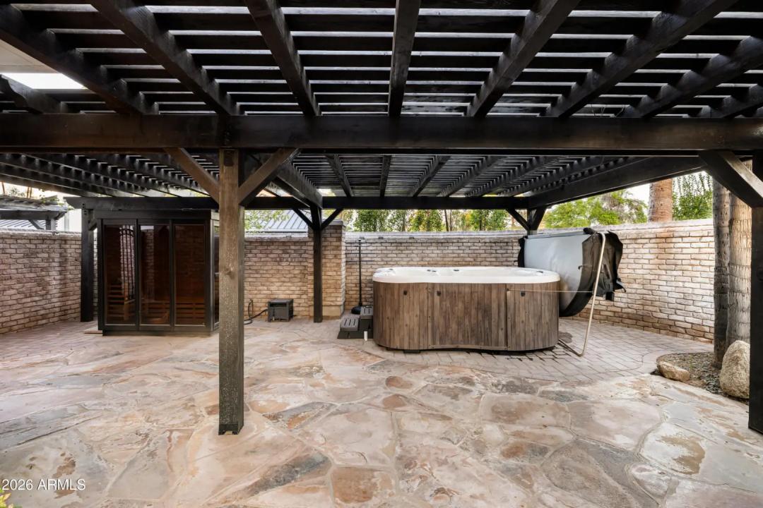 Real Estate Picture 27