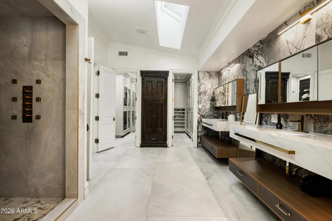 Real Estate Picture 26