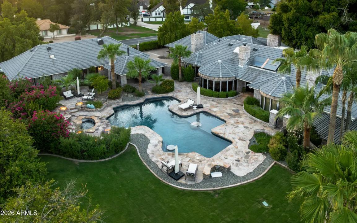 Real Estate Picture 1