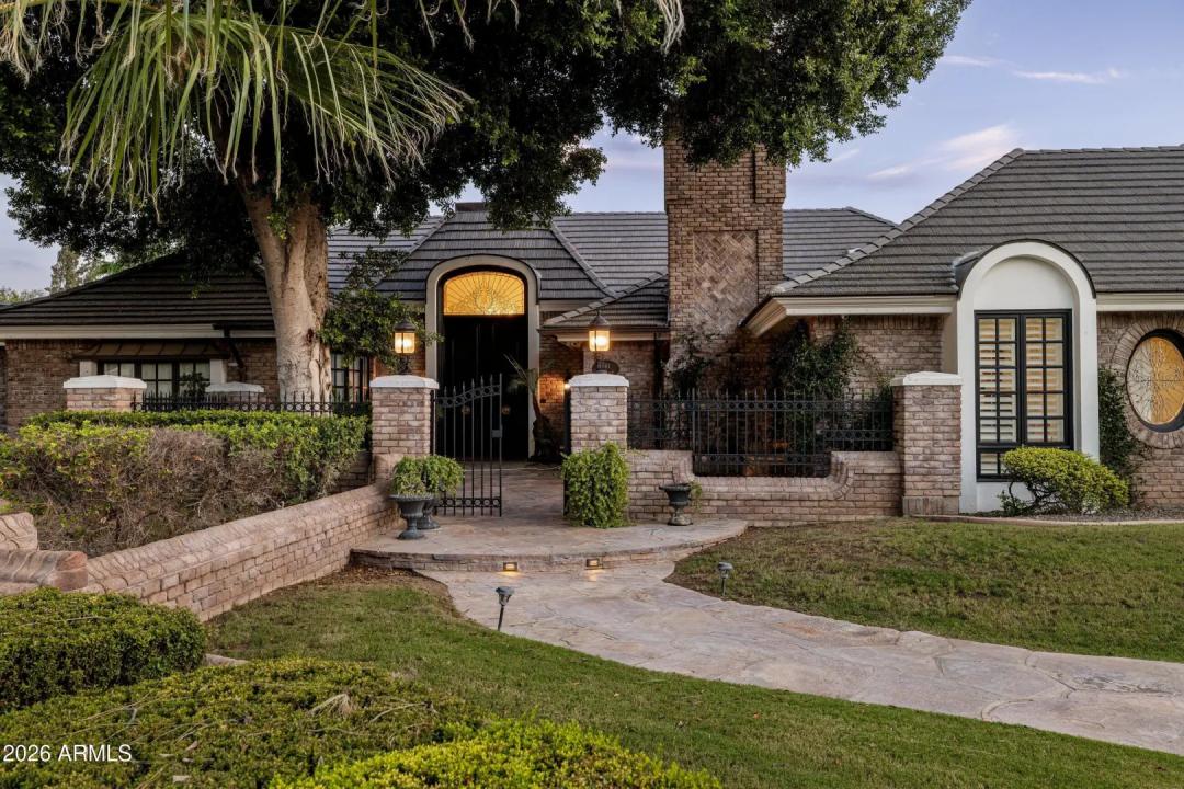 Real Estate Picture 5