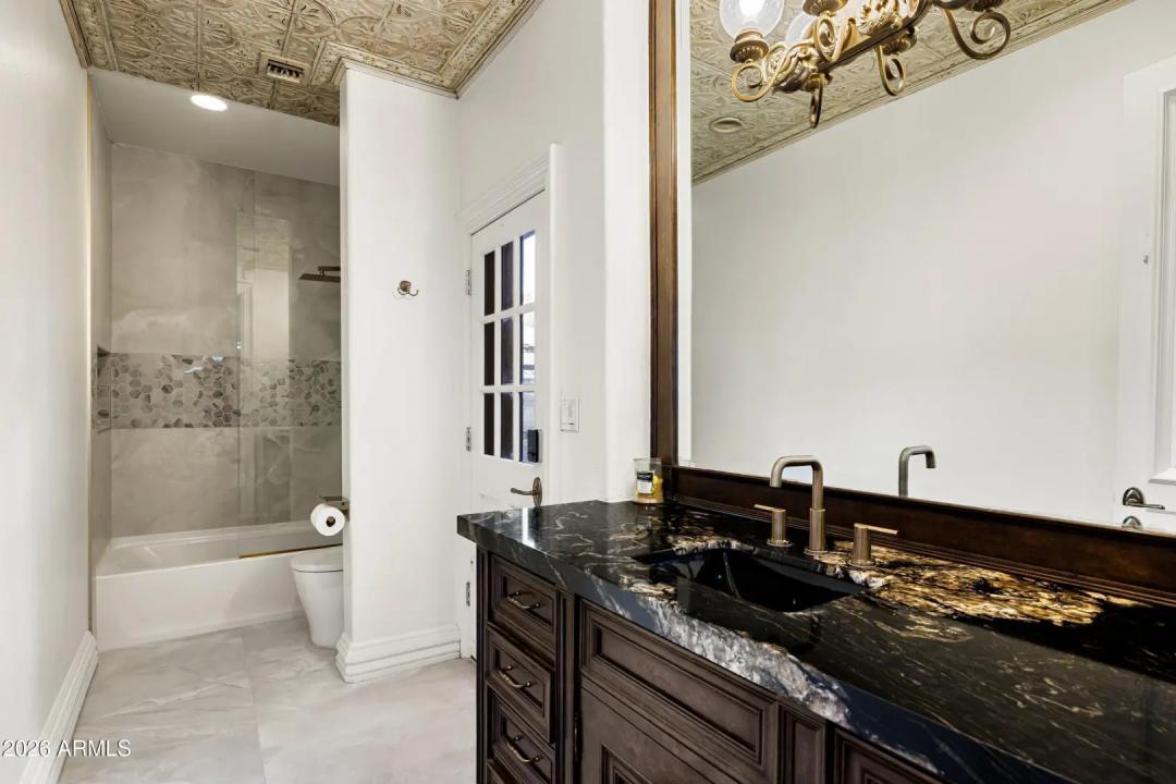 Real Estate Picture 29