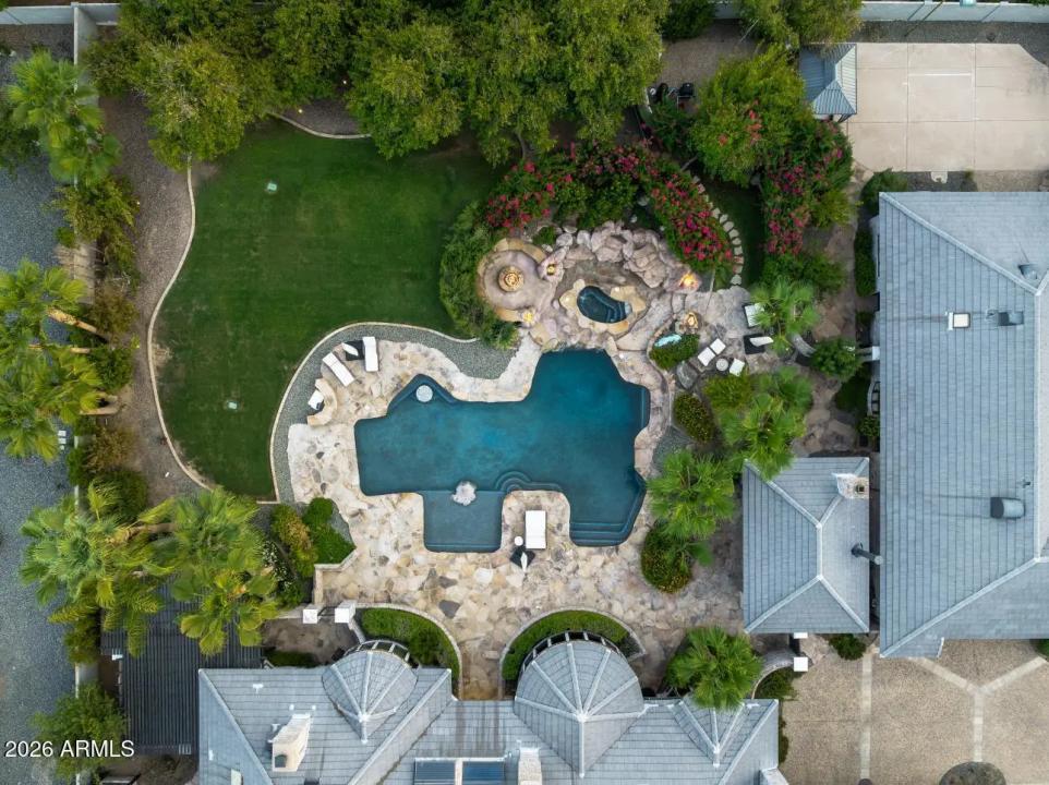 Real Estate Picture 42