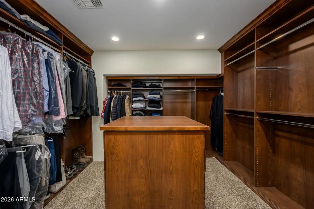 Real Estate Picture 24