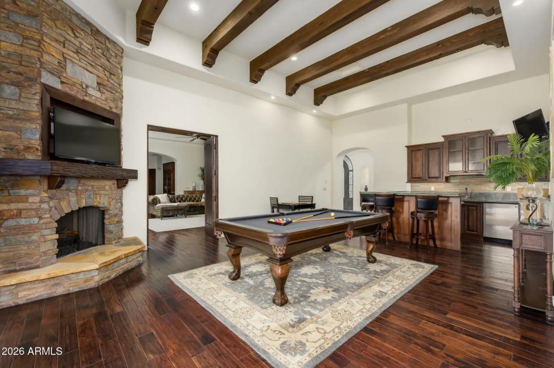 Real Estate Picture 25