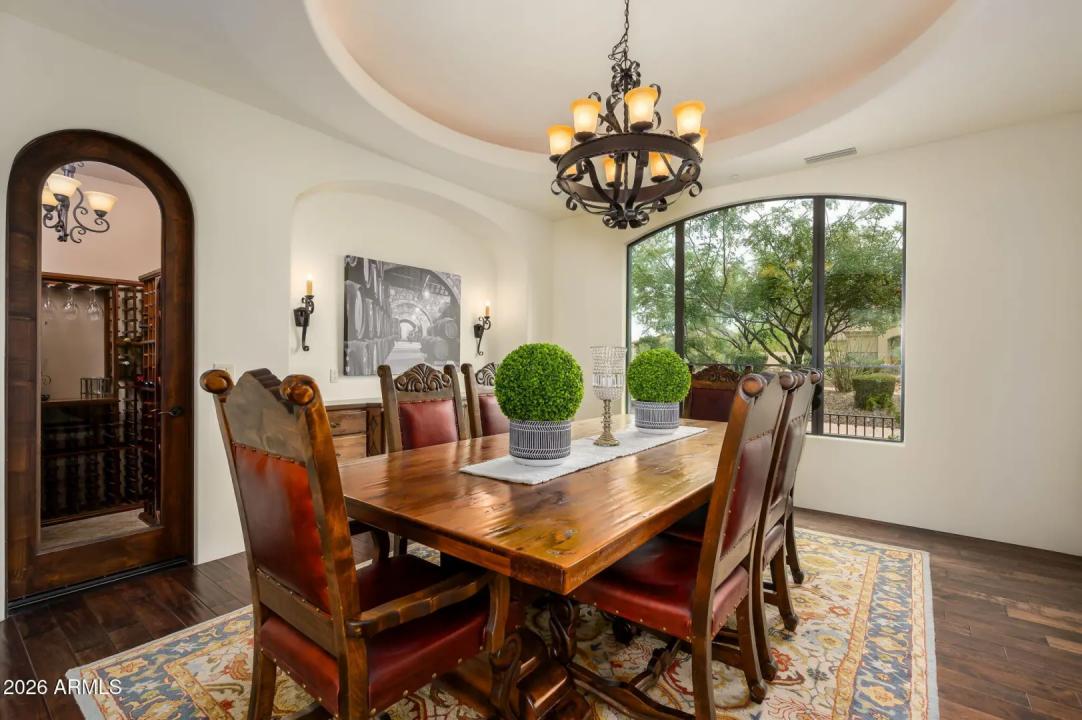 Real Estate Picture 12